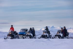 Schneemobil-Tour durch die Wildnis im Abisko-Nationalpark ab Abisko