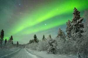 Nordlichtjagd mit dem Minivan von Levi