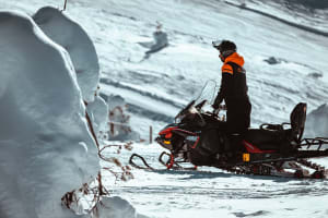 Ganztägige Motorschlittensafari in Saariselkä