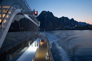 Elektrische Nordlicht-Kreuzfahrt und Kaviar-Verkostung ab Svolvær auf den Lofoten