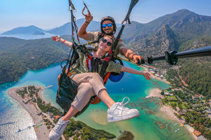 Tandem-Paragliding-Flug über die Blaue Lagune in Ölüdeniz