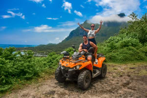 Excursión combinada en quad y moto acuática por la isla de Bora Bora