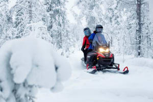 Randonnée en motoneige de 3 heures dans la nature lapone au départ de Rovaniemi
