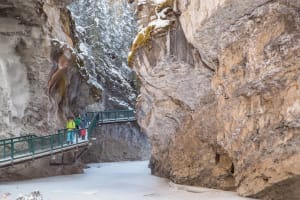 Eiswanderung im Johnston Canyon von Banff aus