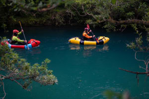 Rafting en el río Mreznica, cerca de los lagos de Plitvice