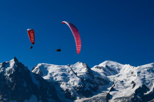 Paragliding Flight over Mont Blanc from the Aiguille du Midi