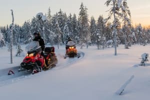 Aventure en motoneige à la rencontre du Père Noël et des rennes depuis Rovaniemi
