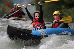 Canoraft and kayakrafting on the Arve from Passy, near Chamonix