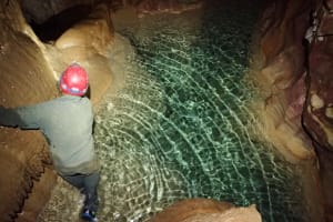 Caving in the Tantayrou cave, between the Aubrac and the Grands Causses