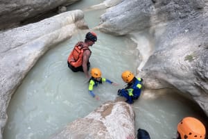 Kids’ canyoning in the Verdon in Rayaup Ravine in Castellane