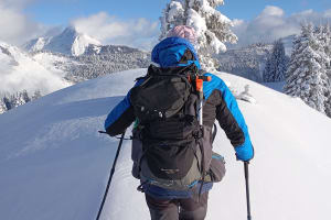 Schneeschuhwandern in der Nähe von Annecy