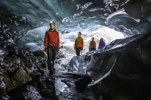 Senderismo glaciar y visita a las cuevas de hielo del glaciar Svínafellsjökull desde Skaftafell
