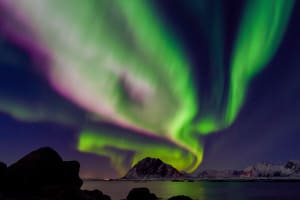 Auf der Jagd nach Nordlichtern von Kabelvåg bei Svolvær auf den Lofoten 