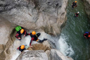 Canyoning dans la gorge du Burggraben au lac d'Attersee, près de Salzbourg