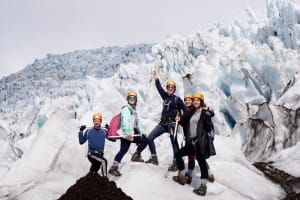 Senderismo glaciar por el glaciar Vatnajökull desde Freysnes, cerca de Skaftafell