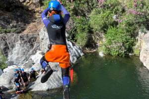 Aventura de Barranquismo por el Barranco de Benahavís, cerca de Marbella