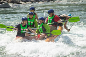 Rafting en el río Raundal, en Voss