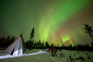 Aurores boréales et barbecue lapon près de Rovaniemi