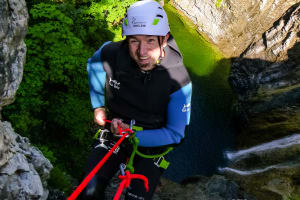 Sportlicher Canyoning-Ausflug am Plansee, in der Nähe der Stuibenfälle