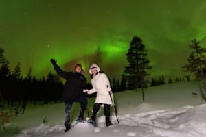 Aventure en raquettes aux aurores boréales en Laponie, au départ de Rovaniemi