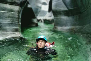Beginner canyoning in the Haut-Roujanel canyon in Lozère at Prévenchères