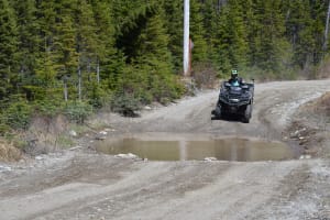Excursion en quad électrique Can-Am Outlander aux Monts-Valin, Saguenay