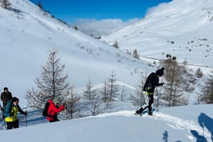 Randonnée en raquettes de nuit près de La Grave dans les Écrins