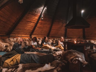 Nuit au camp Aurora et traîneau à chiens à Kvaløya depuis Tromsø