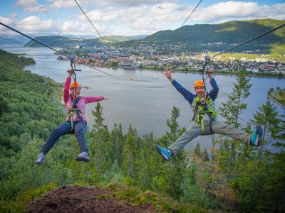 Zipline 70 m over Storfjellet and Sjøgata Street from Mosjøen