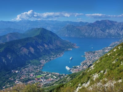 Tour privado en bicicleta por la bahía de Kotor en Montenegro