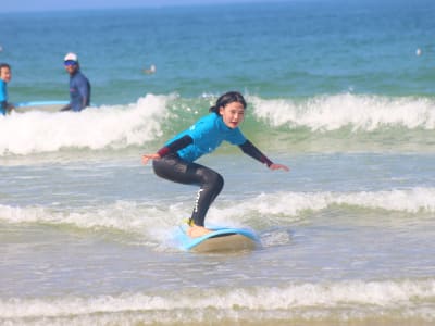 Cours de surf sur la plage de Matosinhos, Porto