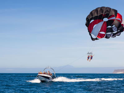 Vols en parachute ascensionnel à Anfi del Mar, près de Maspalomas