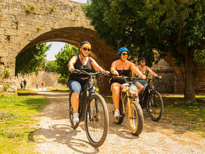 Historic E-bike Tour in Rhodes