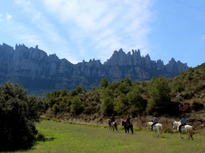 Excursión de senderismo y paseo a caballo en Montserrat, Barcelona