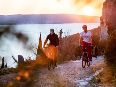 Visita guiada en bicicleta por Split y el estadio Poljud