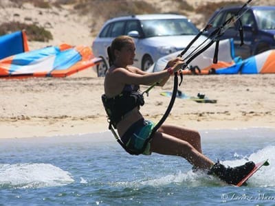 Cours de kitesurf intermédiaires privés et semi-privés à Corralejo