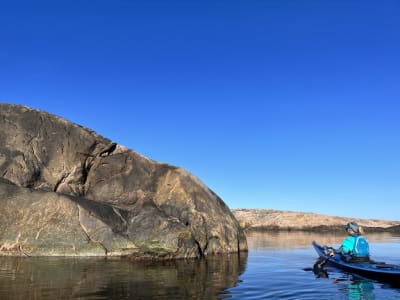 Excursion privée d'une demi-journée en kayak de mer au départ de Grebbestad dans le Bohuslän