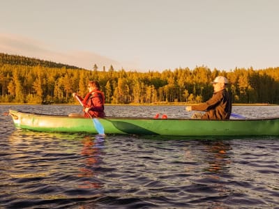 2-stündige Abend-Kanufahrt auf dem Pyhäjärvi-See ab Pyhätunturi