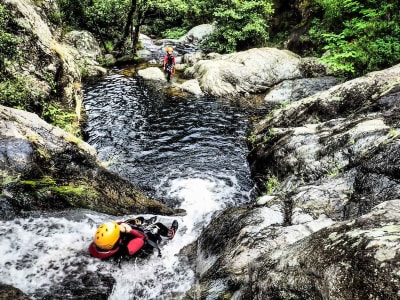Descent of the discovery canyon level 1 in the Eastern Pyrenees
