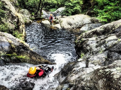 Abstieg der Baoussous-Schlucht in den östlichen Pyrenäen von Céret aus