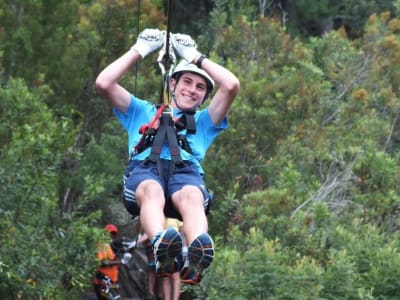 Wasserfall-Zipline-Touren über den Kruis River