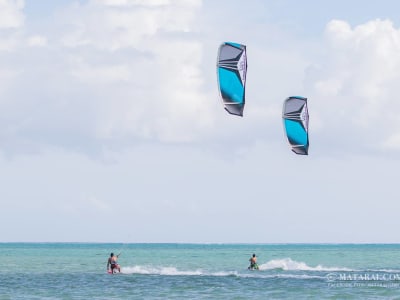 Kitesurfing lesson and course in Tahiti