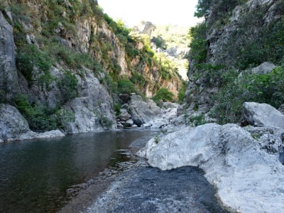 Fluss-Trekking auf dem Ranciara-Fluss, in der Nähe von Taormina