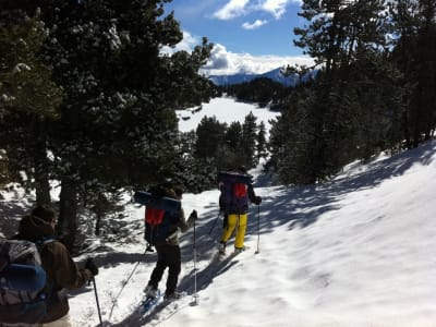 Raquettes à Neige et Nuit en Igloo à Mont Louis, près de Font-Romeu