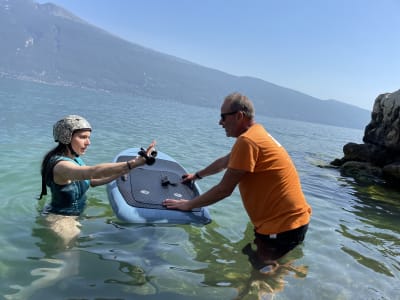 Lección de E-foiling en Tignale, Lago de Garda