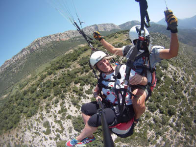 Vuelo en parapente biplaza sobre Àger, Lérida