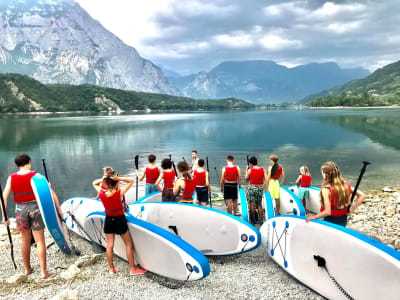 Excursión guiada de Stand Up Paddle en el Lago de Garda