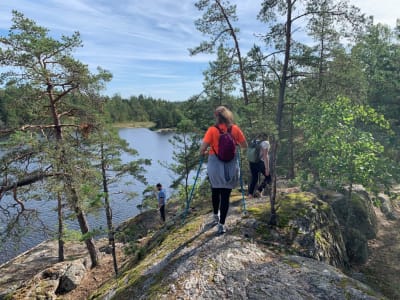 Wanderung im Naturschutzgebiet Nacka bei Stockholm