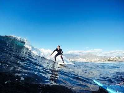 Cours de surf à Playa de las Americas, près de Costa Adeje, Tenerife