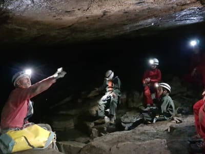 Höhlenentdeckung in der Höhle von Poujol, Gorges du Tarn